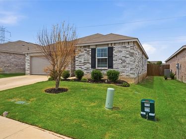 4632 Benham Drive, Fort Worth, TX 76036