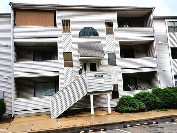 1113 GOVERNOR HOUSE CIRCLE, WILMINGTON, DE 19809