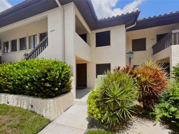 5231 LAKE VILLAGE DRIVE, Unit 27, SARASOTA, FL 34235