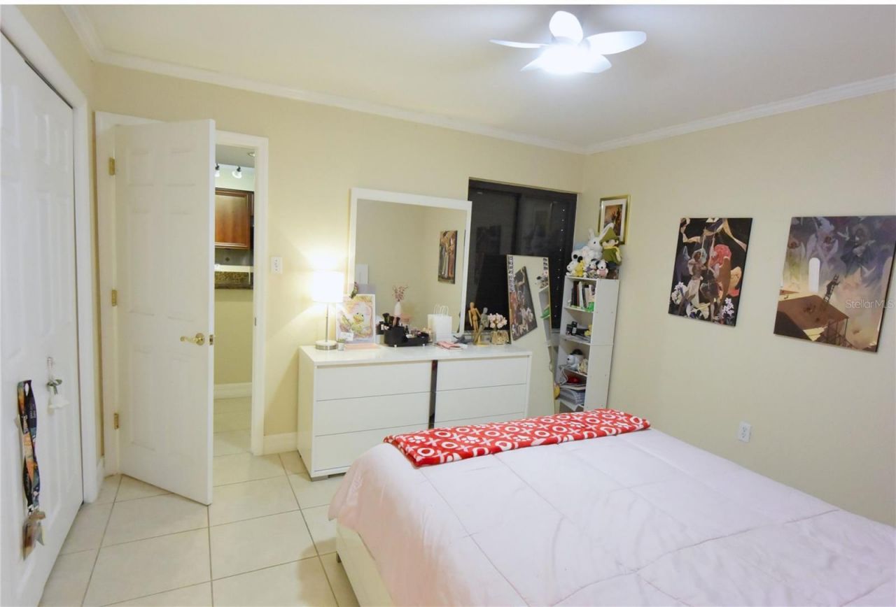 5231 Lake Village Drive, Unit 27, Sarasota, FL 34235 Photo