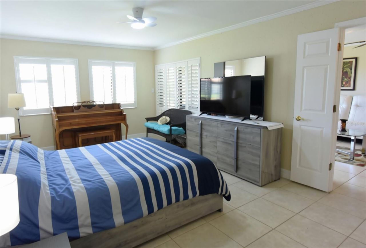 5231 Lake Village Drive, Unit 27, Sarasota, FL 34235 Photo