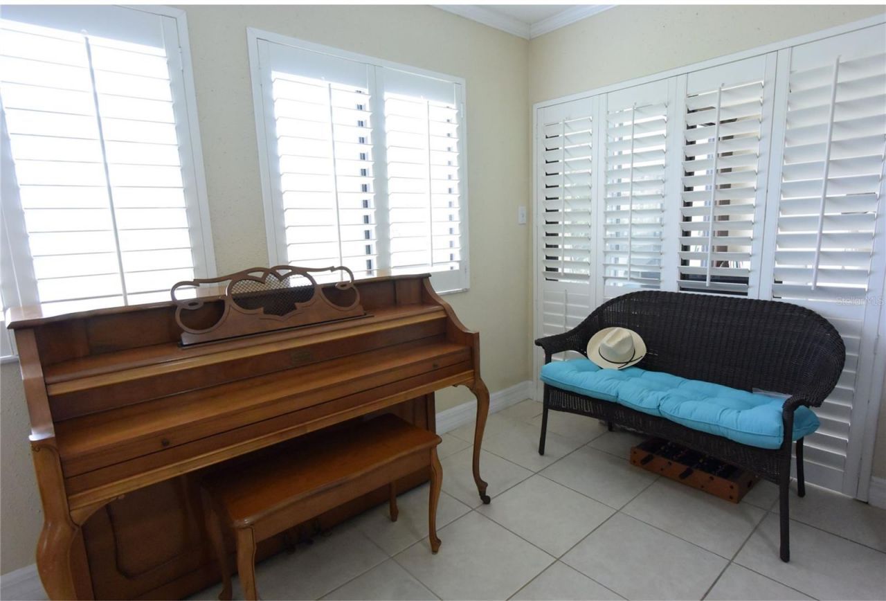 5231 Lake Village Drive, Unit 27, Sarasota, FL 34235 Photo