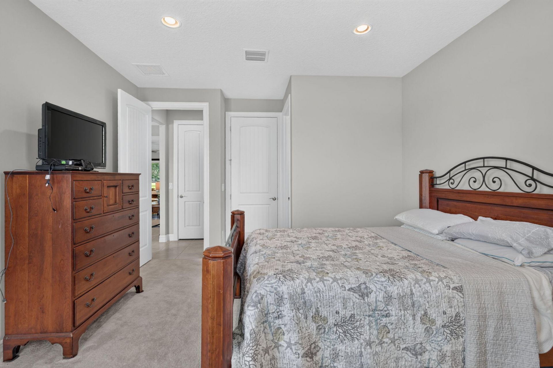 604 SE Monteiro Drive, Port Saint Lucie, FL 34984 Photo