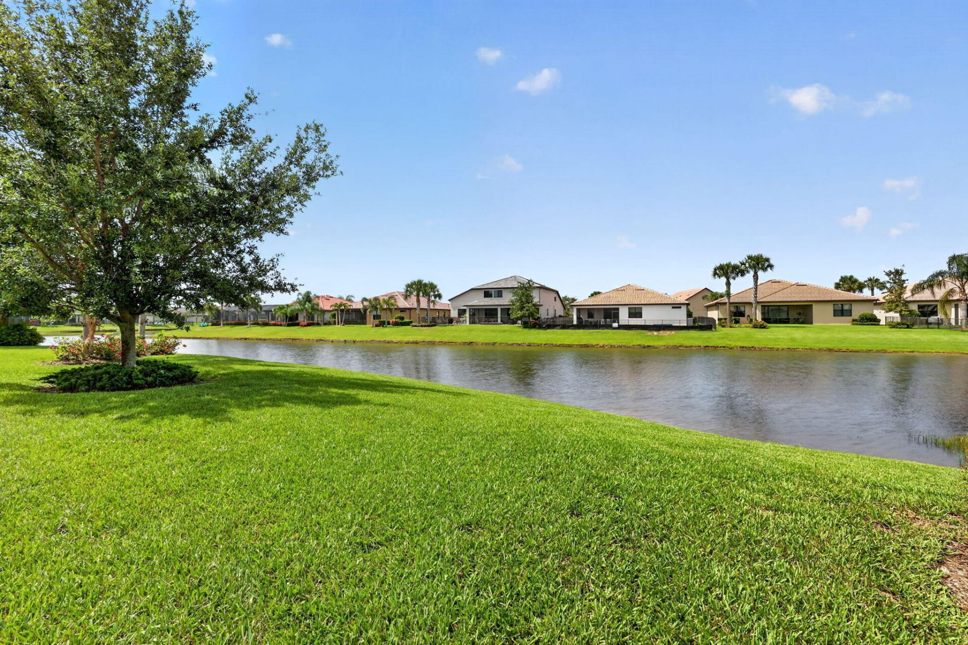 604 SE Monteiro Drive, Port Saint Lucie, FL 34984 Photo