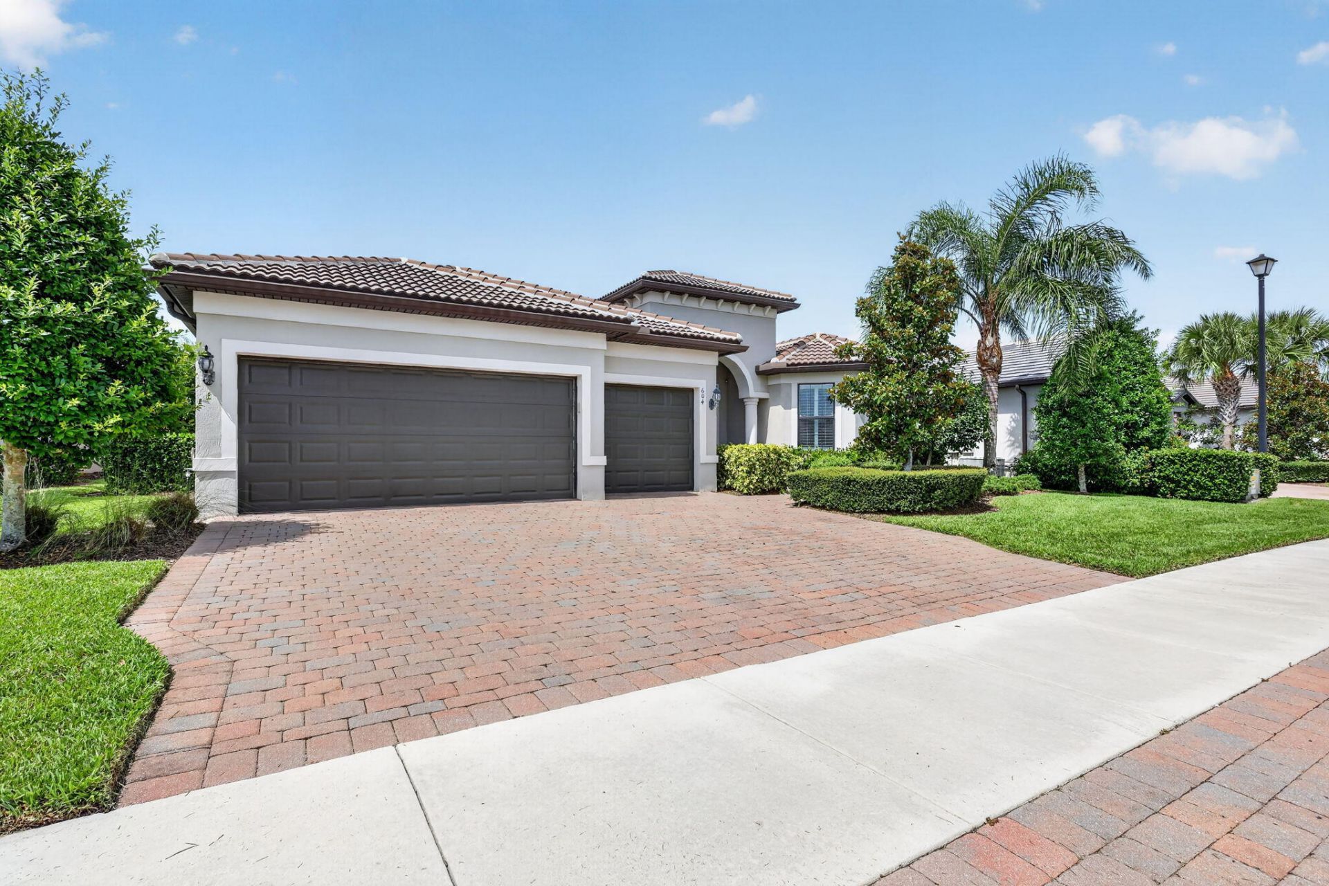 604 SE Monteiro Drive, Port Saint Lucie, FL 34984 Photo