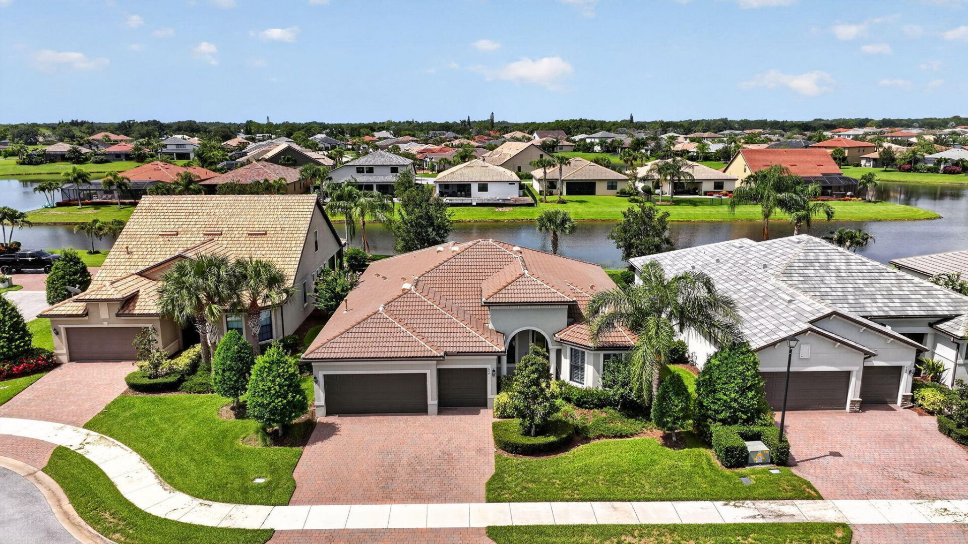 604 SE Monteiro Drive, Port Saint Lucie, FL 34984 Photo