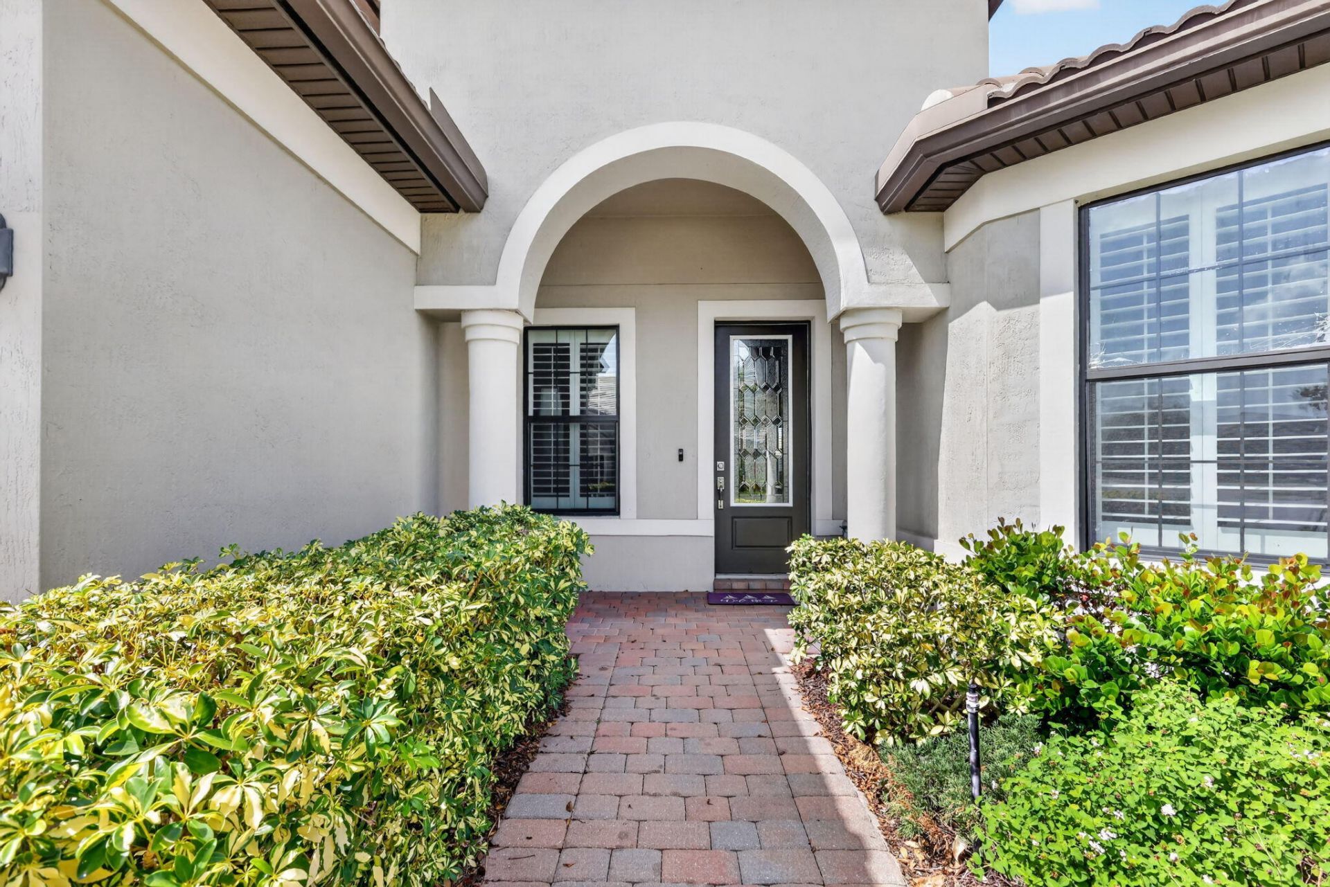 604 SE Monteiro Drive, Port Saint Lucie, FL 34984 Photo