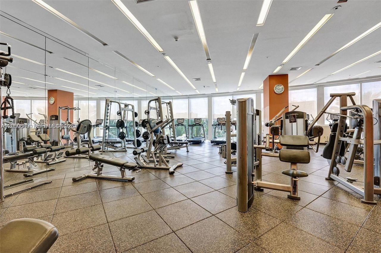 18001 Collins Ave , Unit 1814, Sunny Isles Beach, FL 33160 Photo