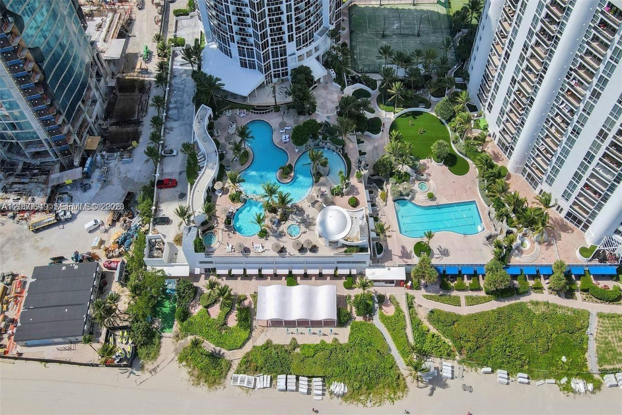 18001 Collins Ave , Unit 1814, Sunny Isles Beach, FL 33160 Photo