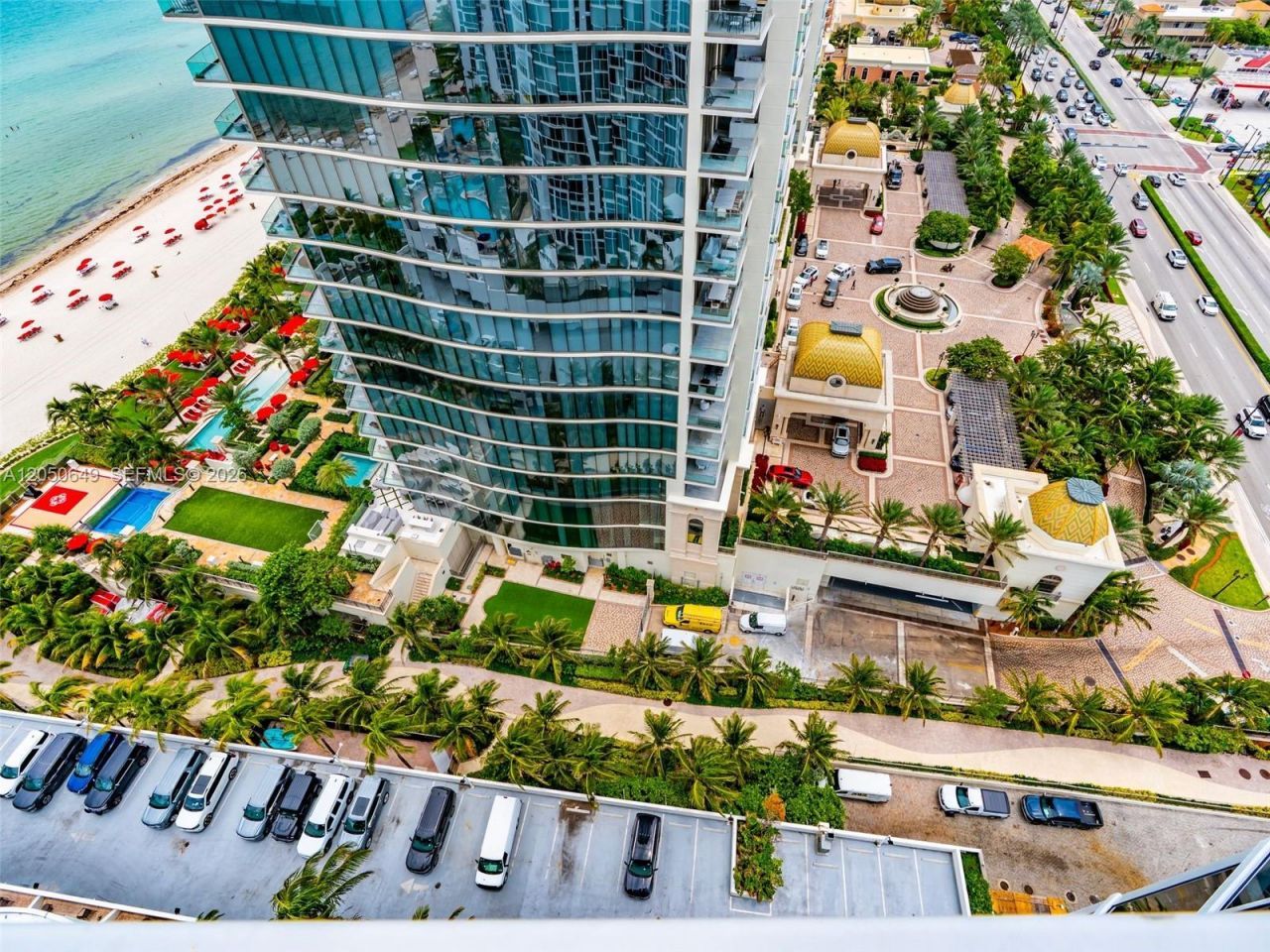 18001 Collins Ave , Unit 1814, Sunny Isles Beach, FL 33160 Photo