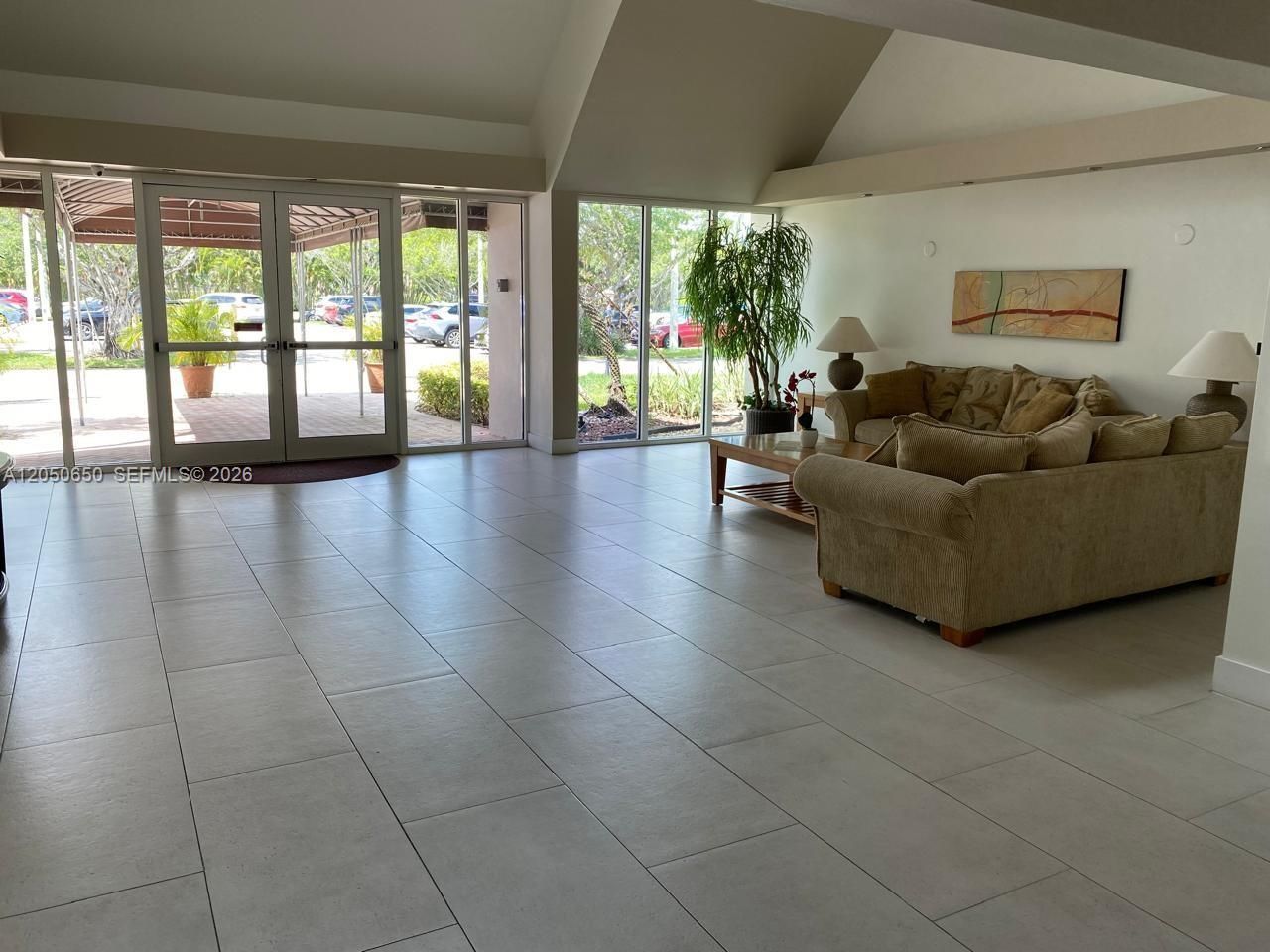 100 Lakeview Dr, Unit 316, Weston, FL 33326 Photo