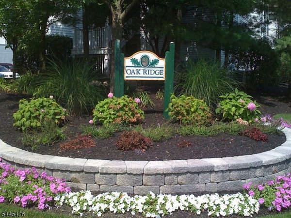 1901 Tanglewood Pl, Hanover, NJ 07981
