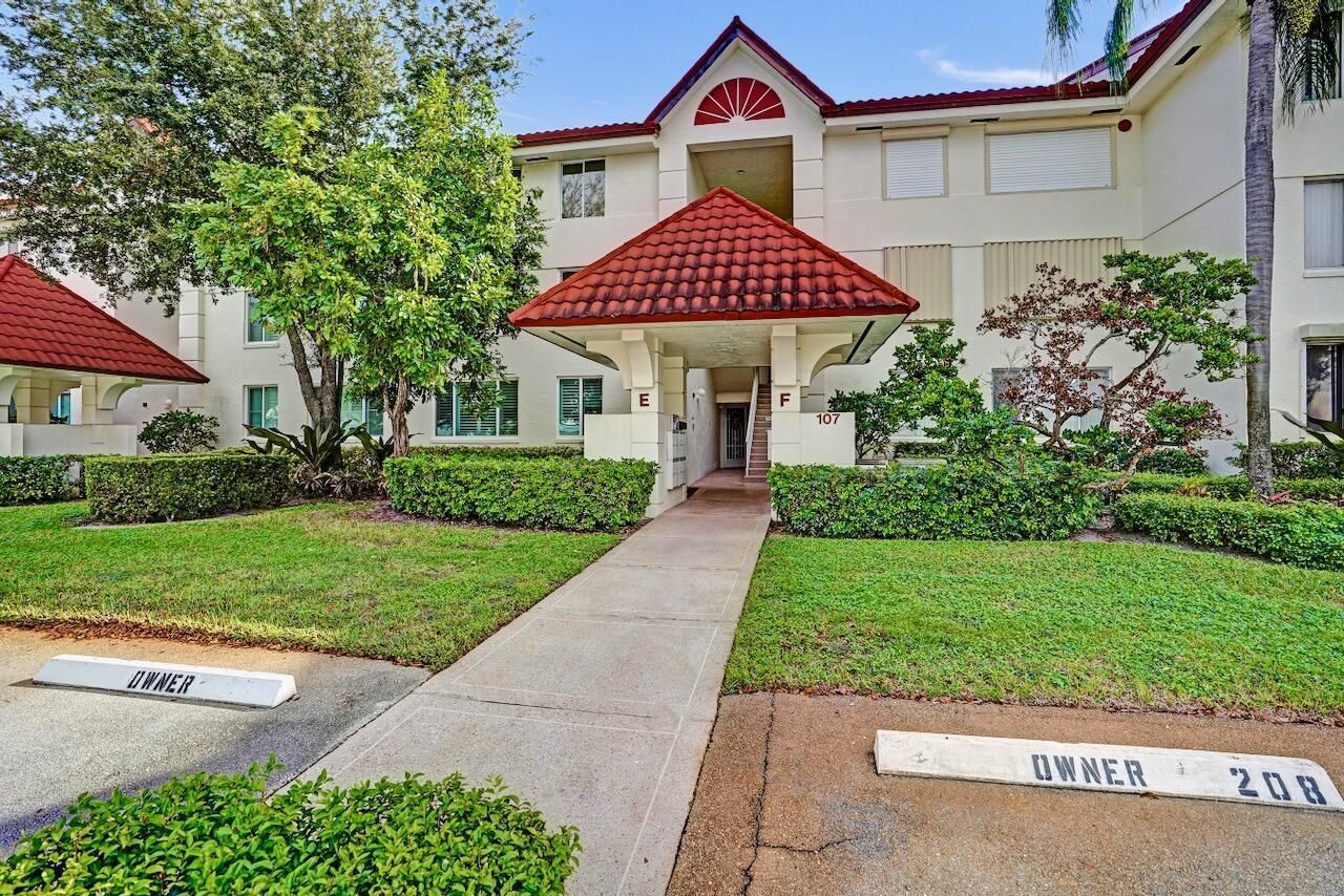 107 Half Moon Circle, Unit H1, Hypoluxo, FL 33462 Photo