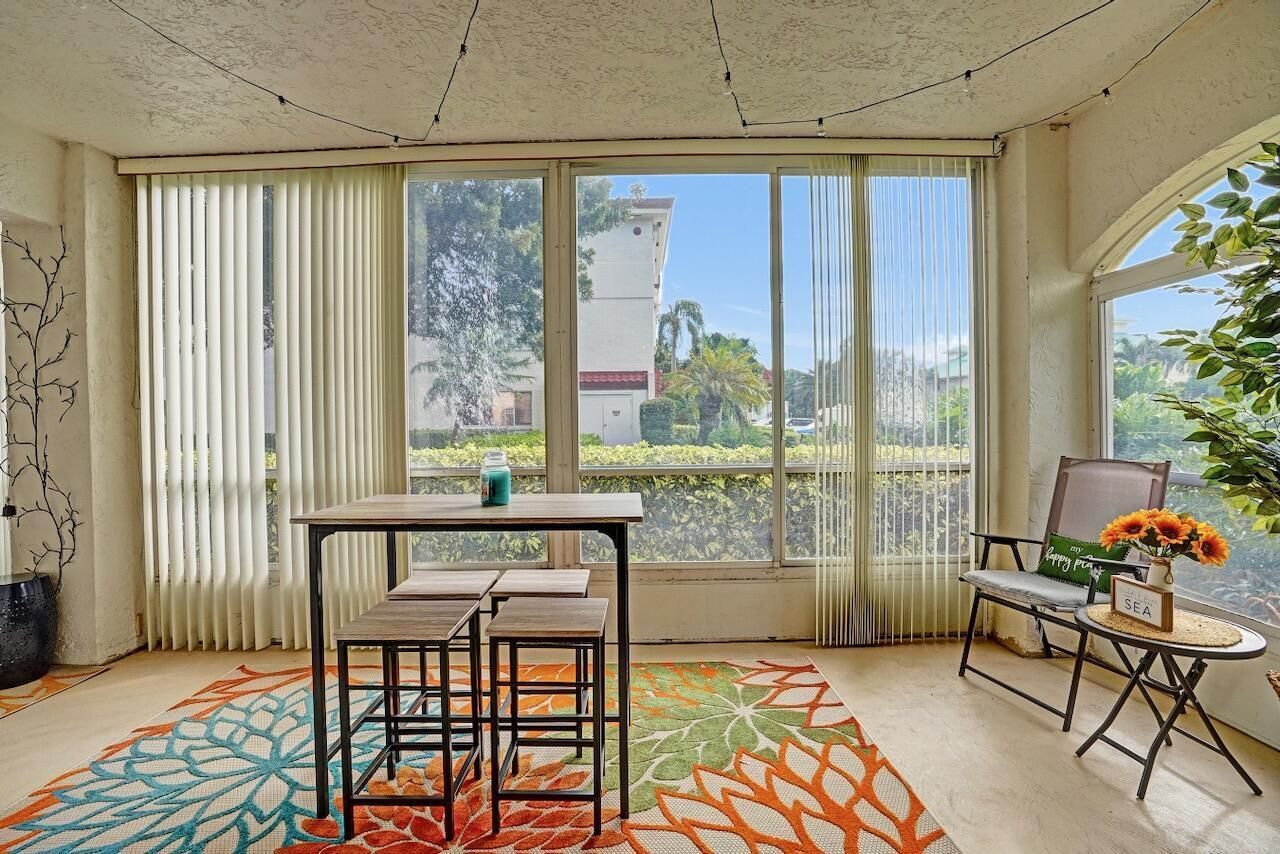 107 Half Moon Circle, Unit H1, Hypoluxo, FL 33462 Photo