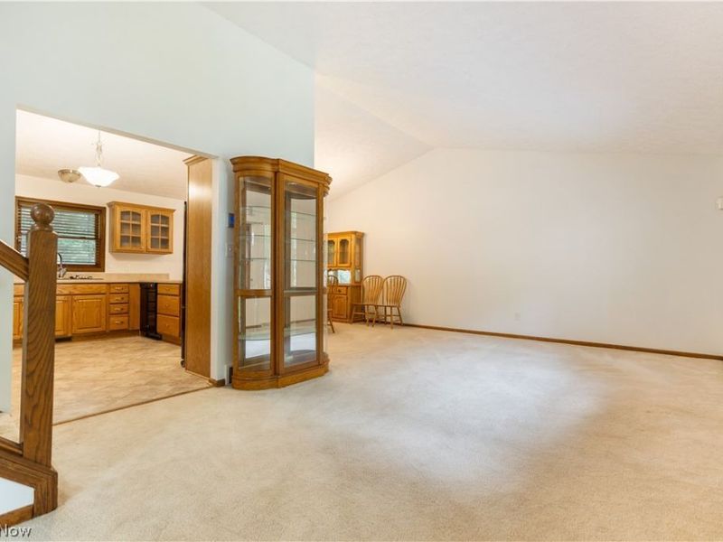 563 Kapity Drive, Mogadore, OH 44260 Photo 16