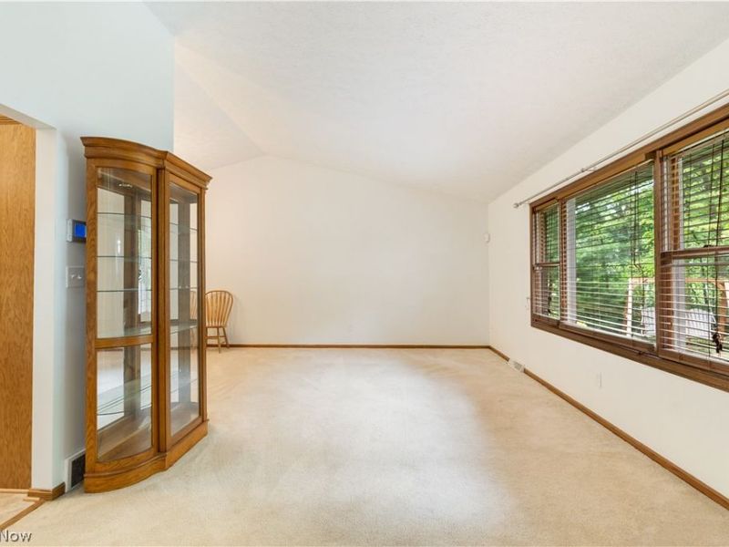 563 Kapity Drive, Mogadore, OH 44260 Photo 18
