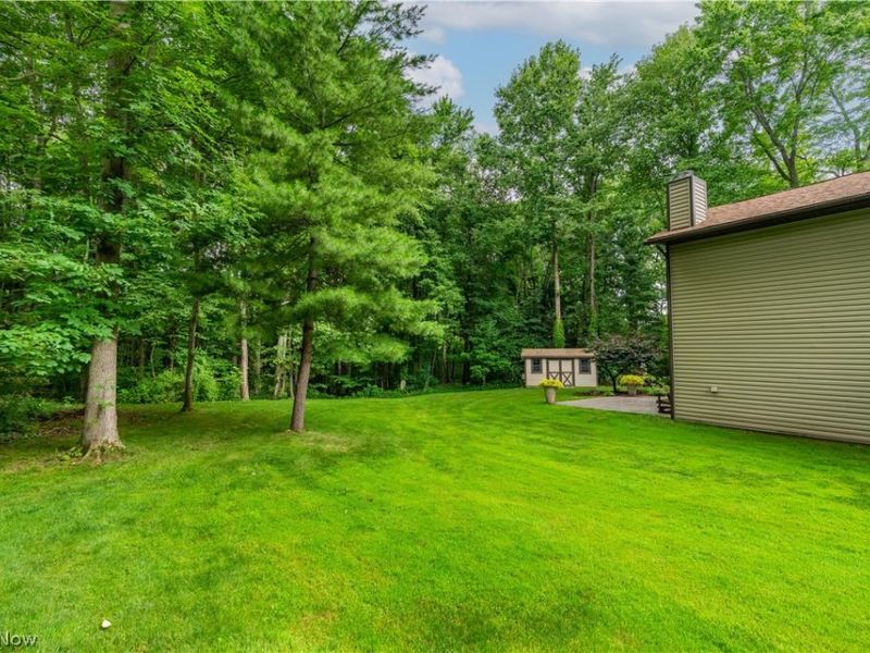 563 Kapity Drive, Mogadore, OH 44260 Photo 5