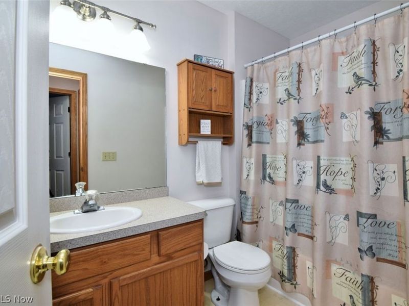 702 Jonquil Lane, Madison, OH 44057 Photo 32