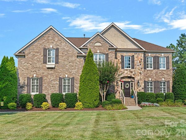 817 Wheatfield Drive , Waxhaw, NC 28173