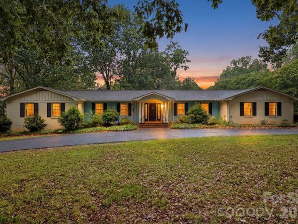 108 Augusta Drive , Statesville, NC 28625