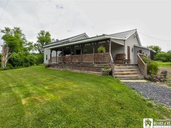 3046 Carpenter Pringle Road, Ashville, NY 14710