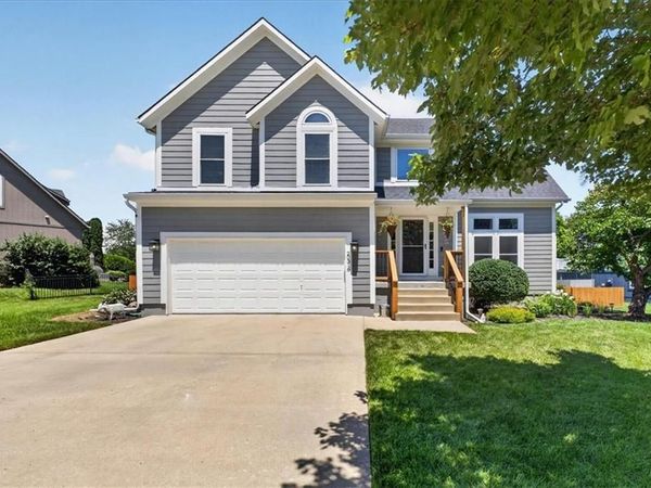 20316 W 219th Street, Spring Hill, KS 66083