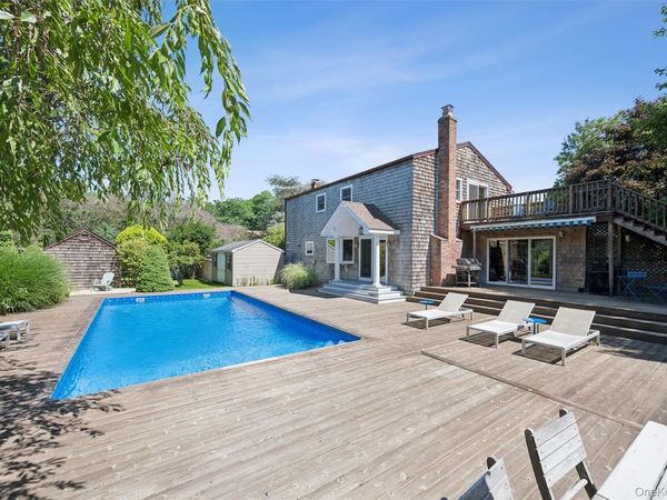 13 Buttercup Lane , Westhampton, NY 11977