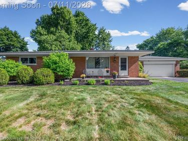 5615 Althea Street, Shelby Twp, MI 48316