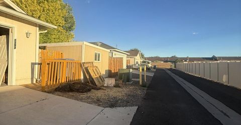 1394 Pin Oak Drive, Gardnerville, NV 89410 Photo