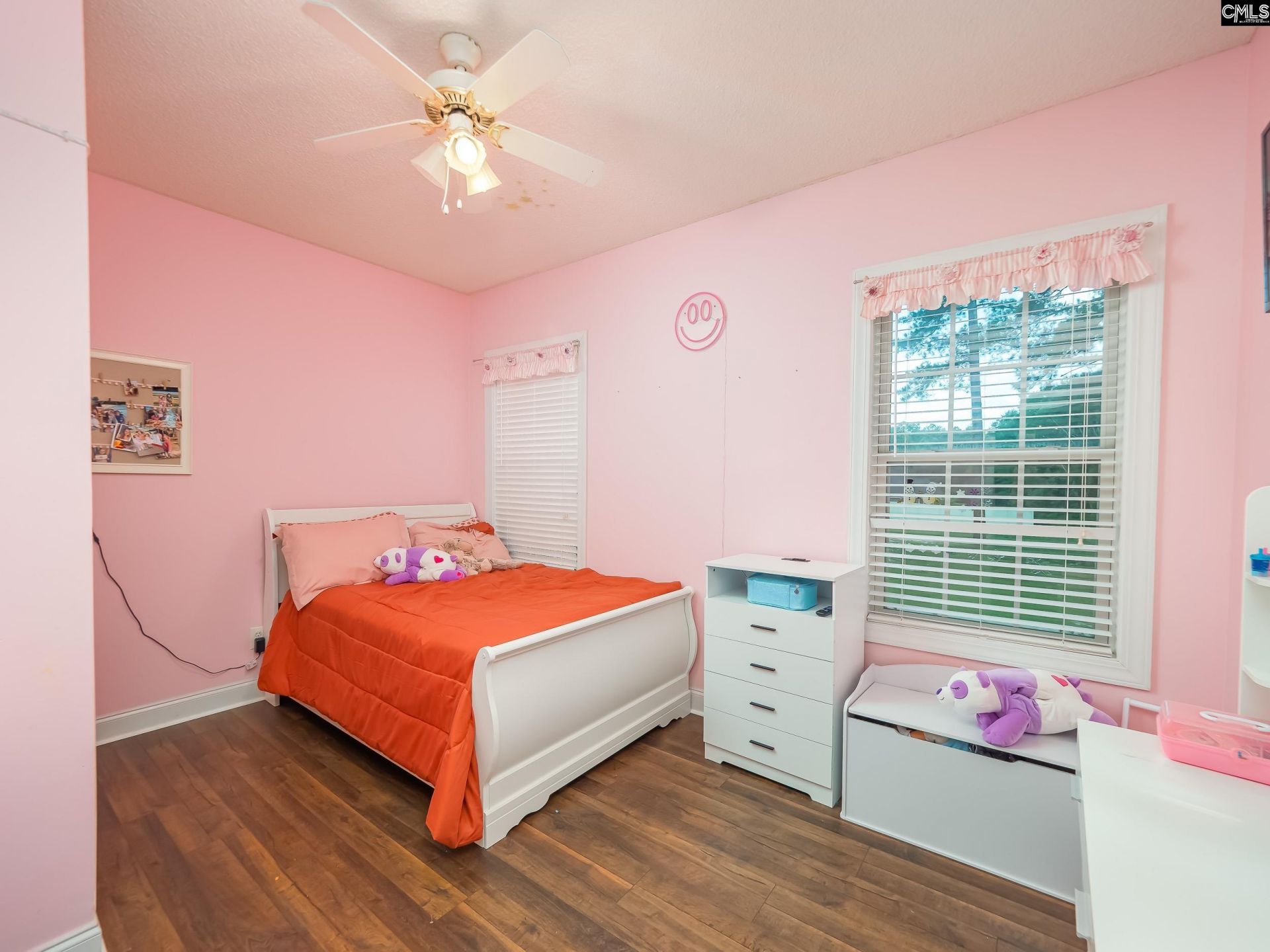105 Little Creek Drive  Photo 10