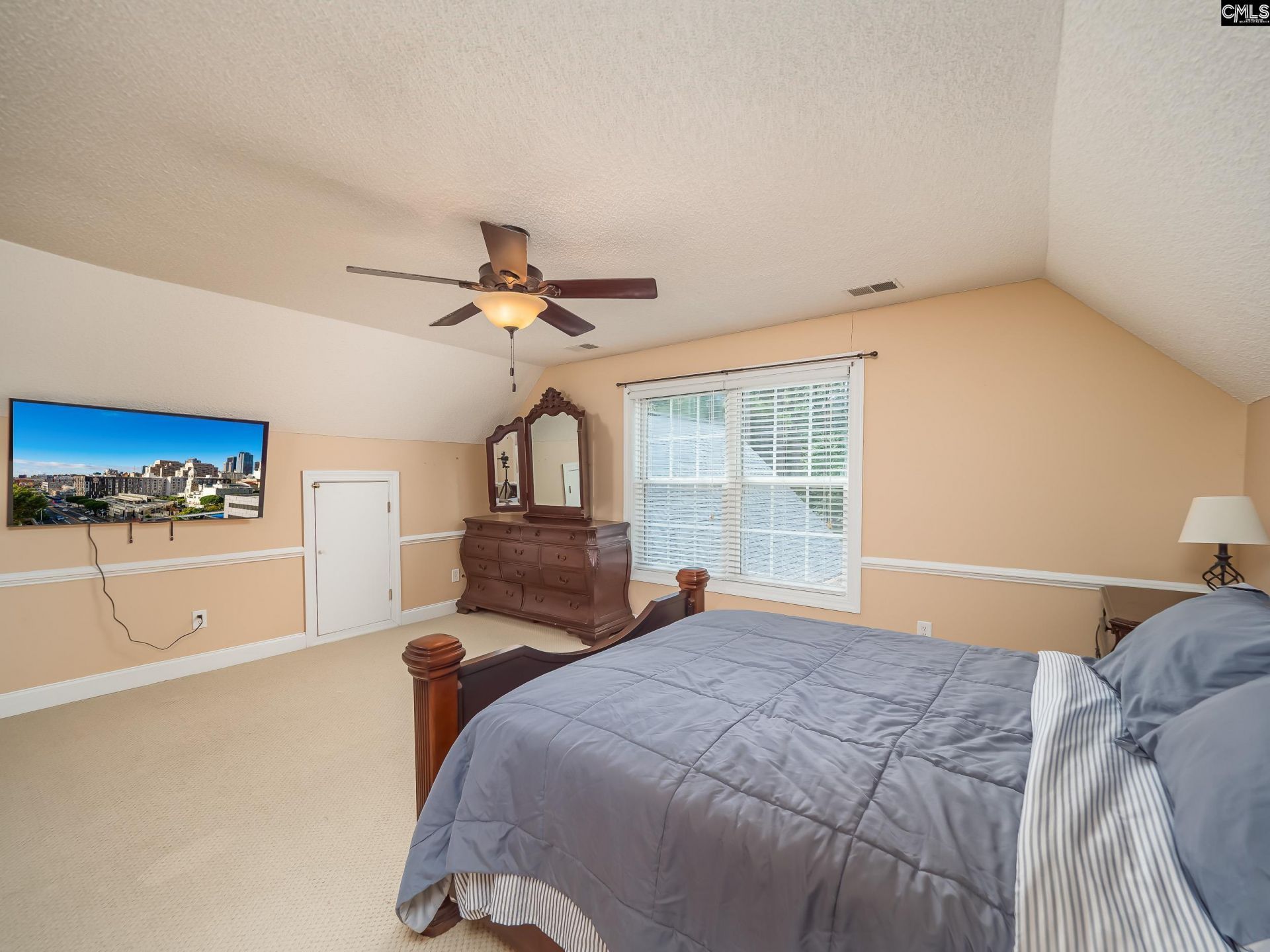 105 Little Creek Drive  Photo 14