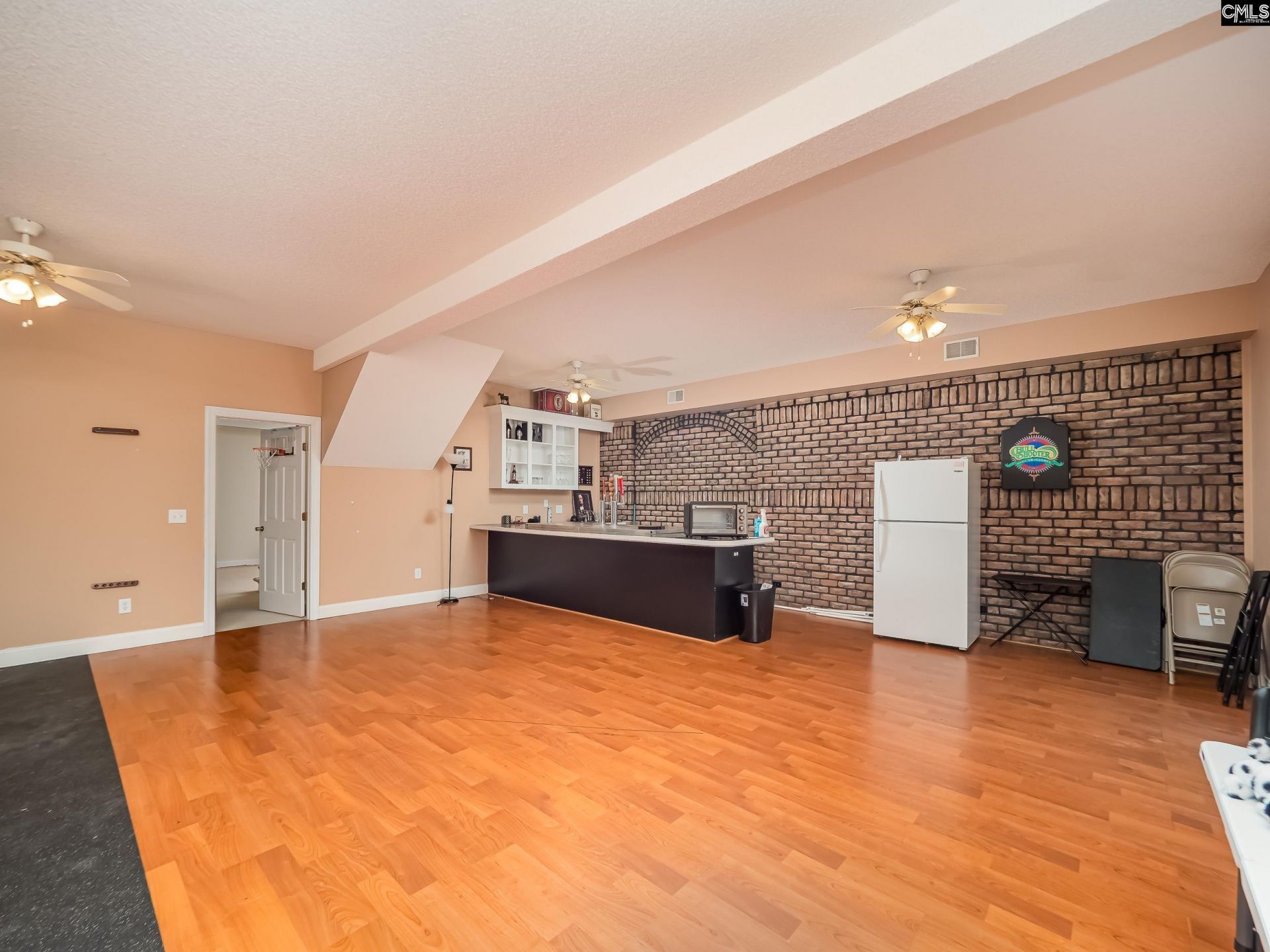 105 Little Creek Drive  Photo 18
