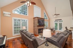 105 Little Creek Drive  photo 4