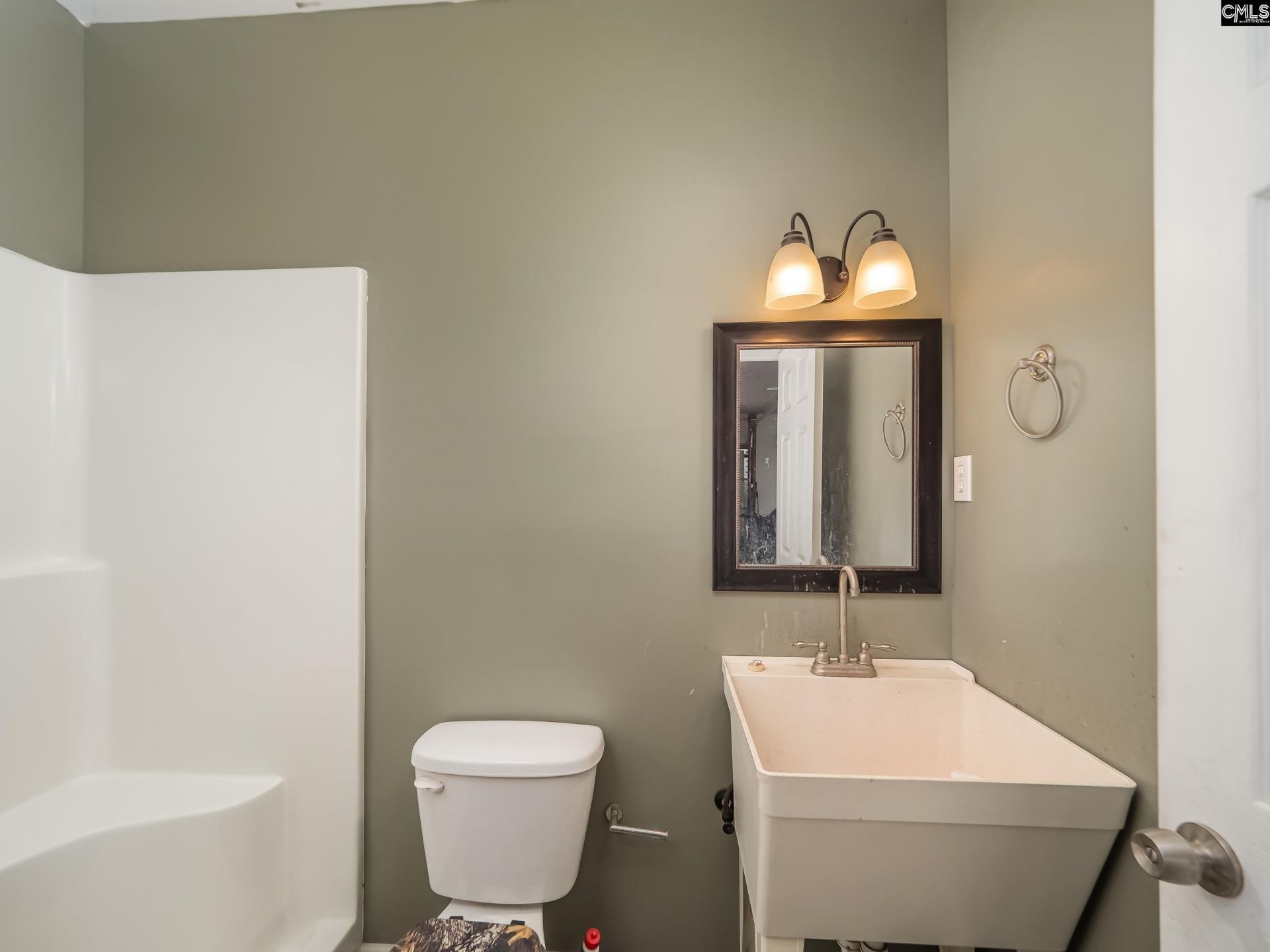105 Little Creek Drive  Photo 28