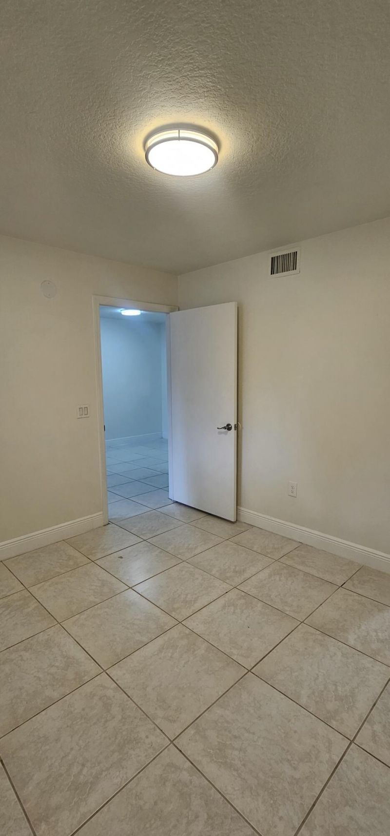 3810 N Jog Road, Unit 102, West Palm Beach, FL 33411 Photo