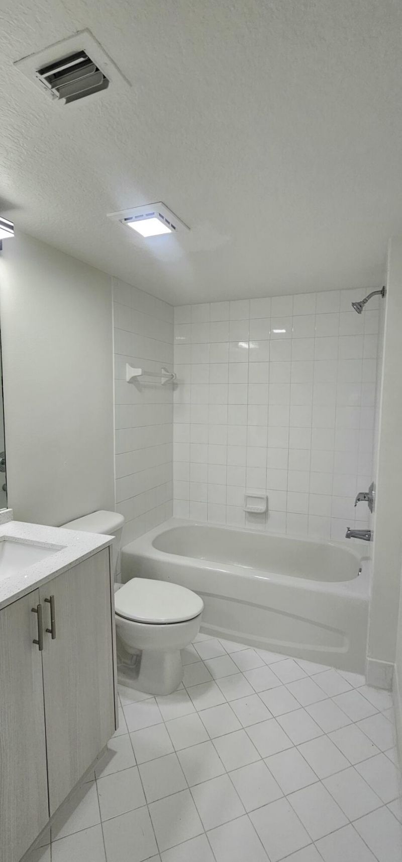 3810 N Jog Road, Unit 102, West Palm Beach, FL 33411 Photo