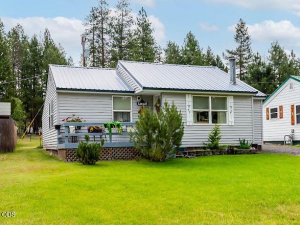 138229 Hillcrest Street, Gilchrist, OR 97737