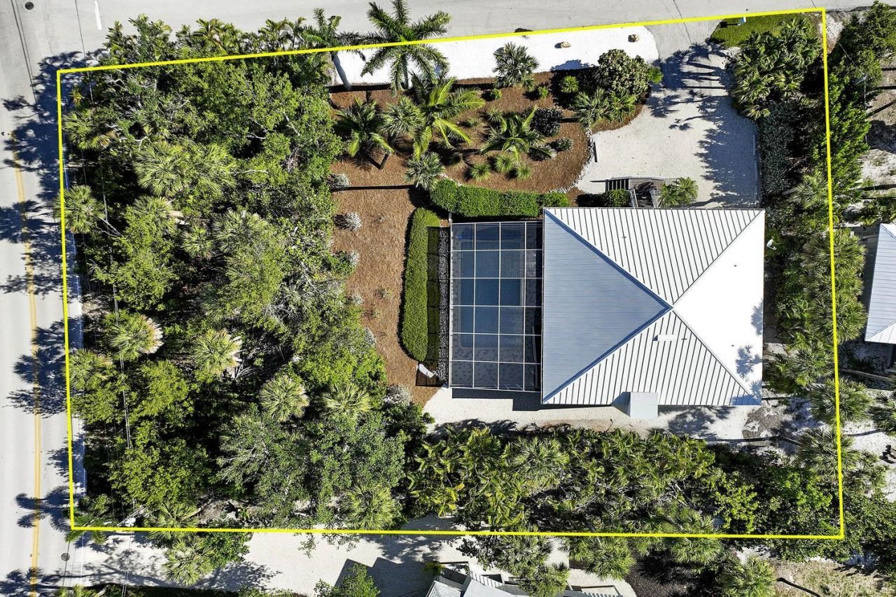 1225 Junonia St, Sanibel, FL 33957 Photo