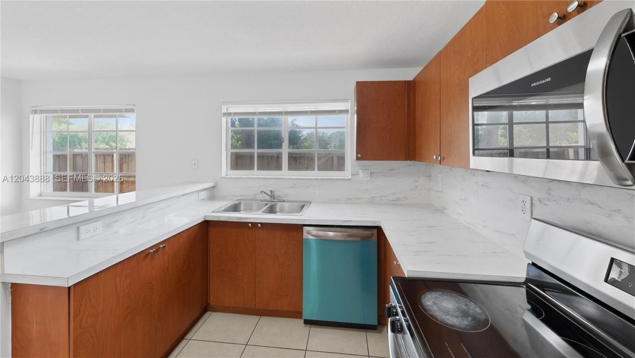 14070 SW 260th St , Unit 103, Homestead, FL 33032 Photo