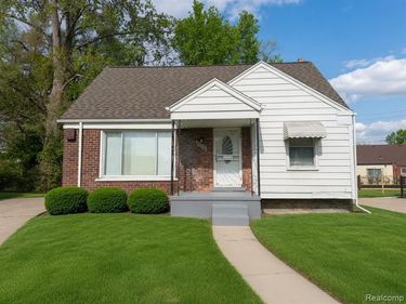 20196 Hartwell Street, Detroit, MI 48235