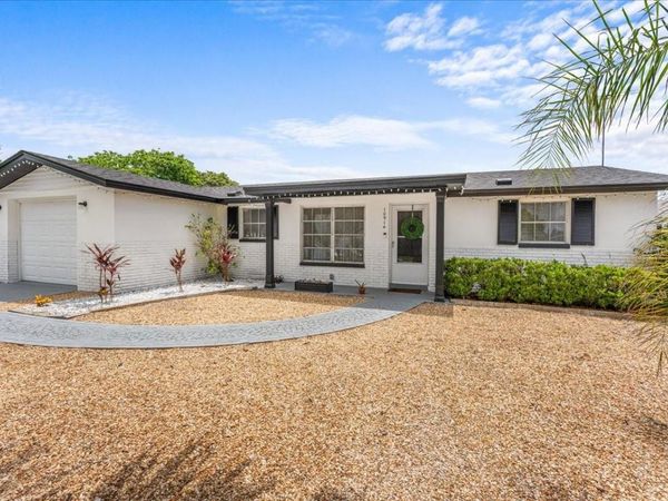 10914 OAKDALE AVENUE , PORT RICHEY, FL 34668