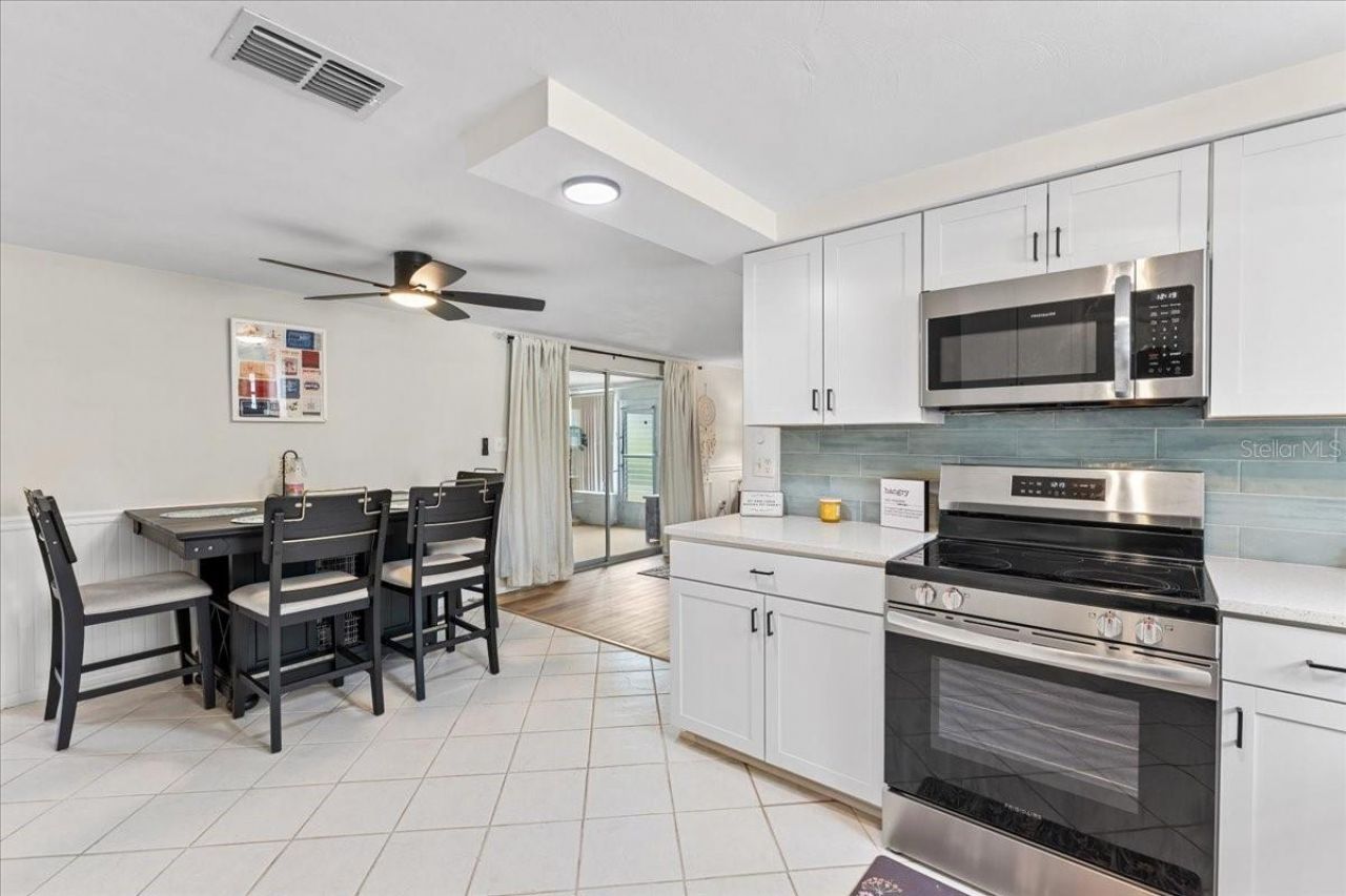 10914 Oakdale Avenue , Port Richey, FL 34668 Photo