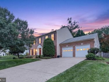 12212 MEADOWSTREAM, HERNDON, VA 20170