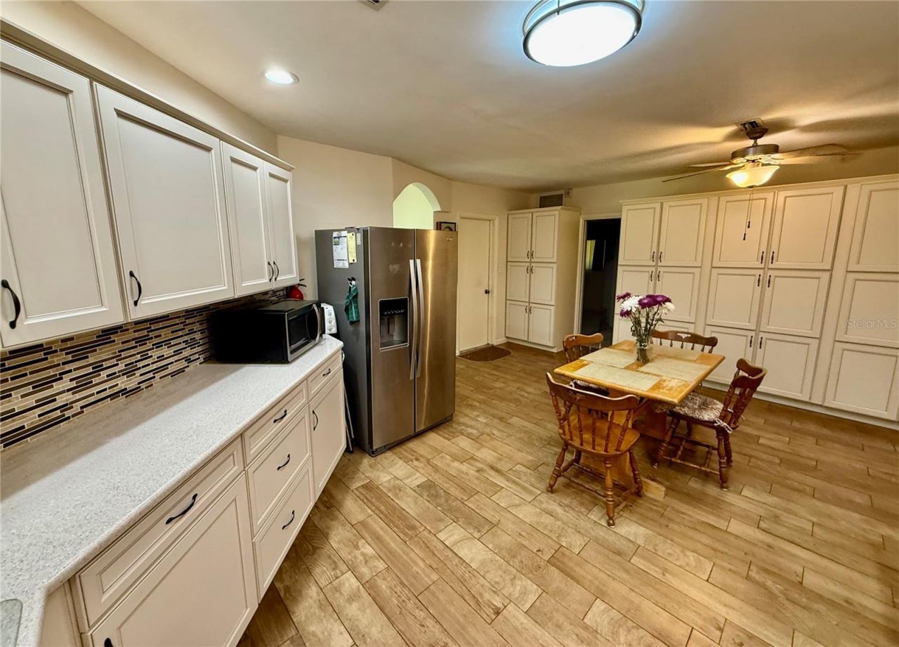 918 Bay Breeze Terrace , Largo, FL 33770 Photo