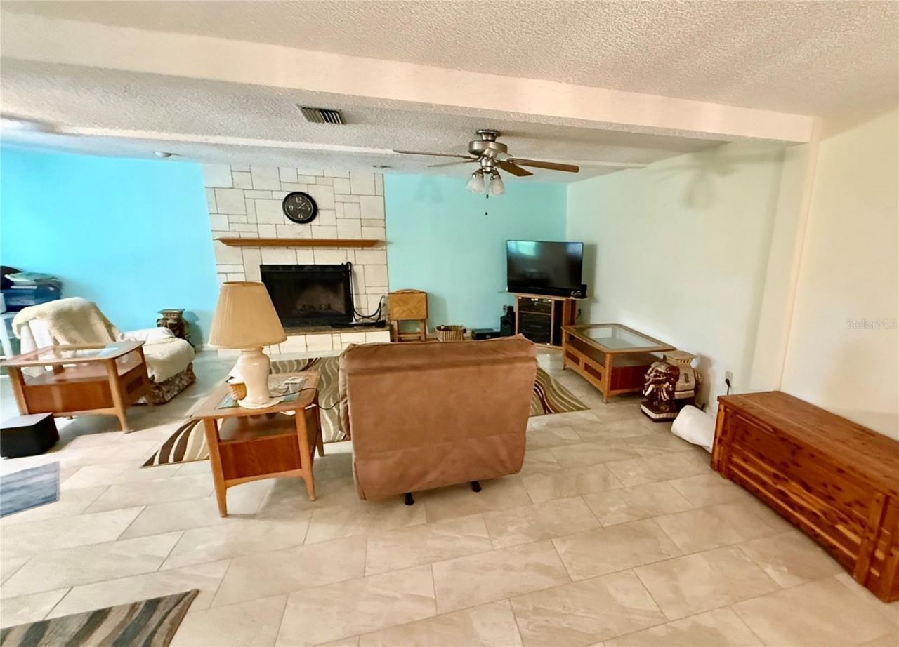 918 Bay Breeze Terrace , Largo, FL 33770 Photo