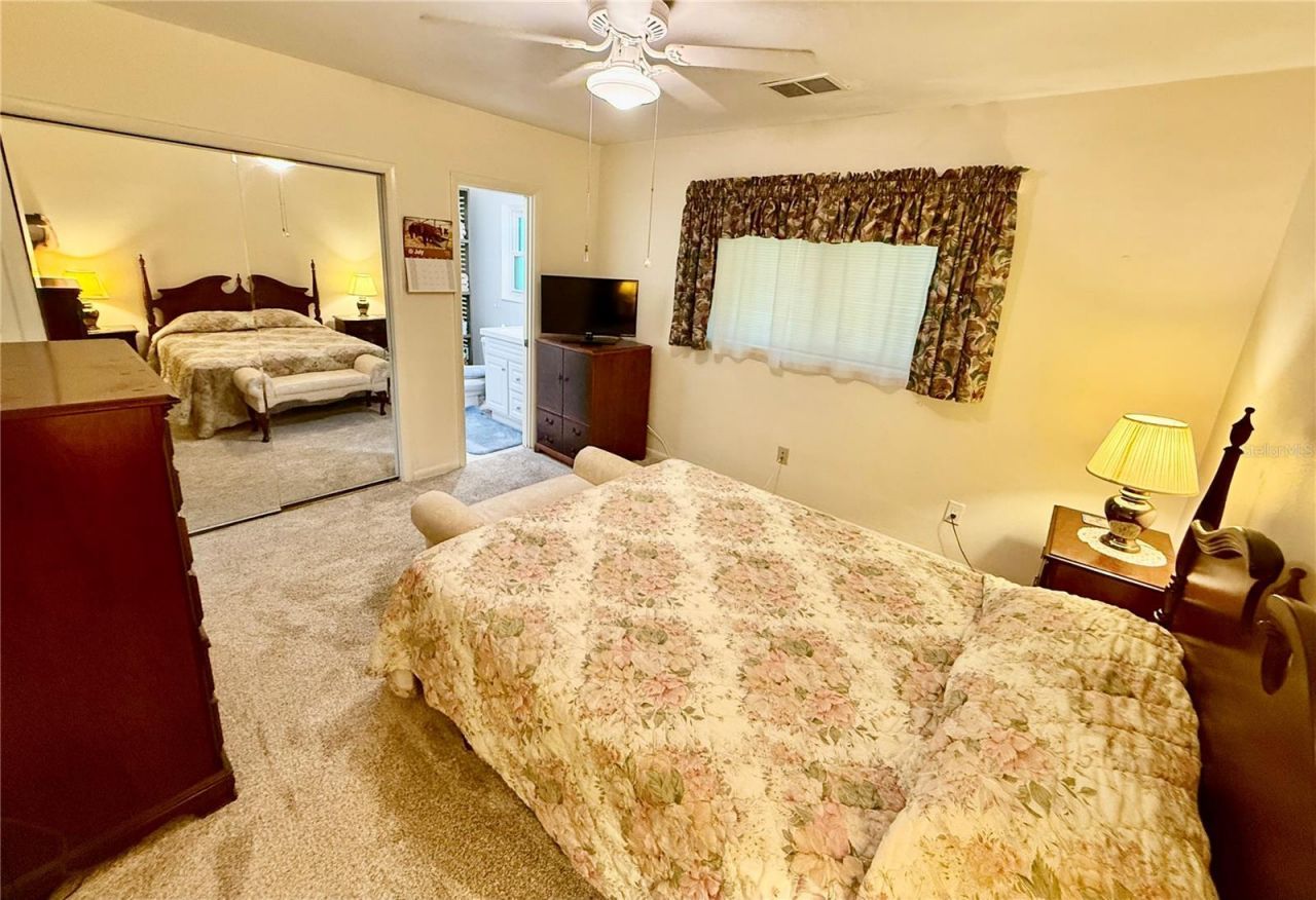 918 Bay Breeze Terrace , Largo, FL 33770 Photo