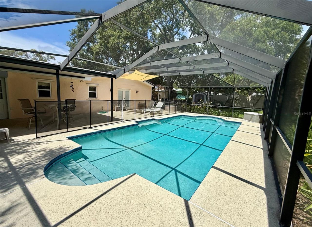 918 Bay Breeze Terrace , Largo, FL 33770 Photo