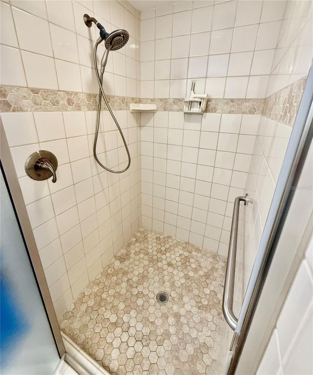 918 Bay Breeze Terrace , Largo, FL 33770 Photo