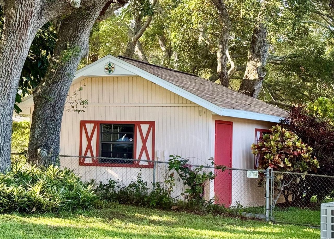 918 Bay Breeze Terrace , Largo, FL 33770 Photo