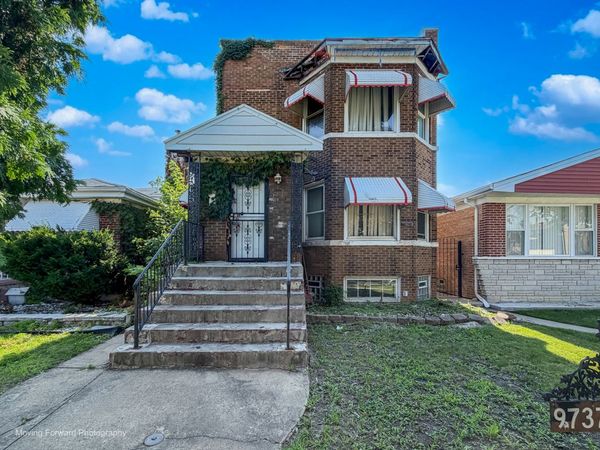 9737 S Prairie Avenue, Chicago, IL 60628